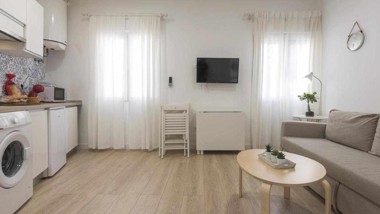 Apartamentos Dimax By Toledo Ap Exterior photo